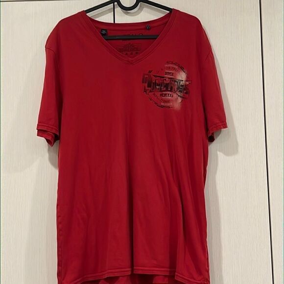 Red short sleeve top - Picture 1 of 7
